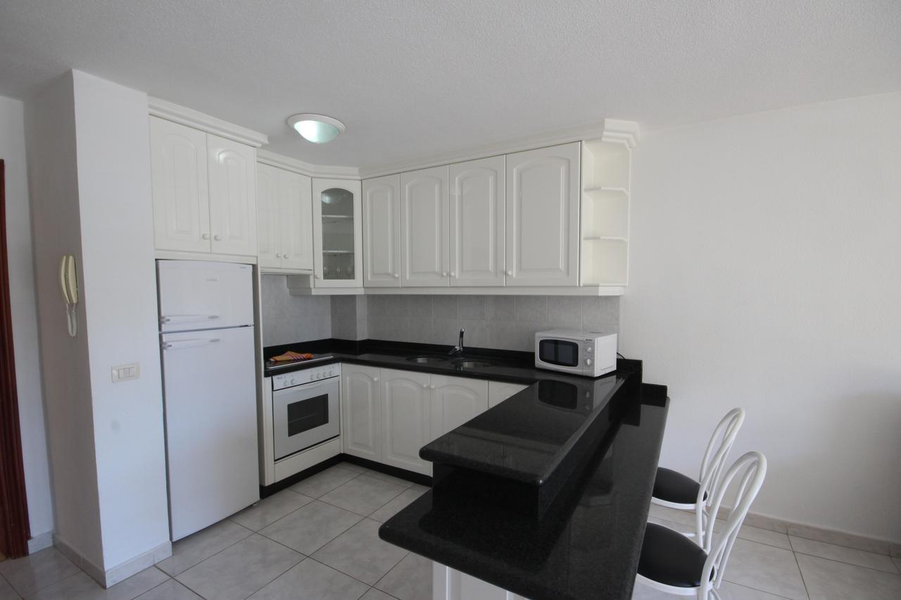Apartamentos Isla Tenerife Sur (Adults Only) Tenerife Island Esterno foto