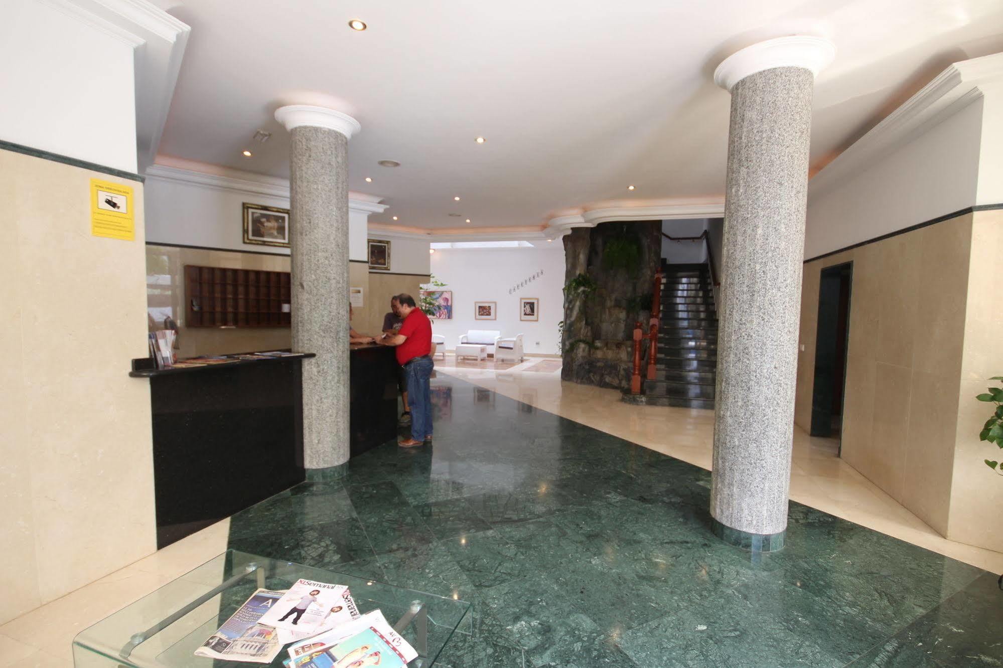 Apartamentos Isla Tenerife Sur (Adults Only) Tenerife Island Esterno foto